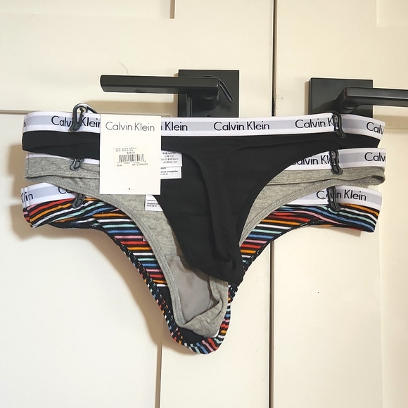 NWT Calvin Klen thong 3 pack M - Picture 4 of 11